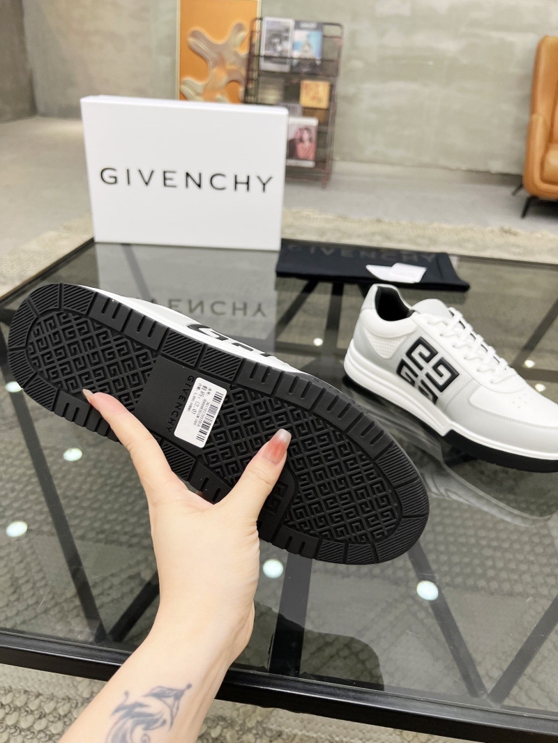 Givenchy Sneakers